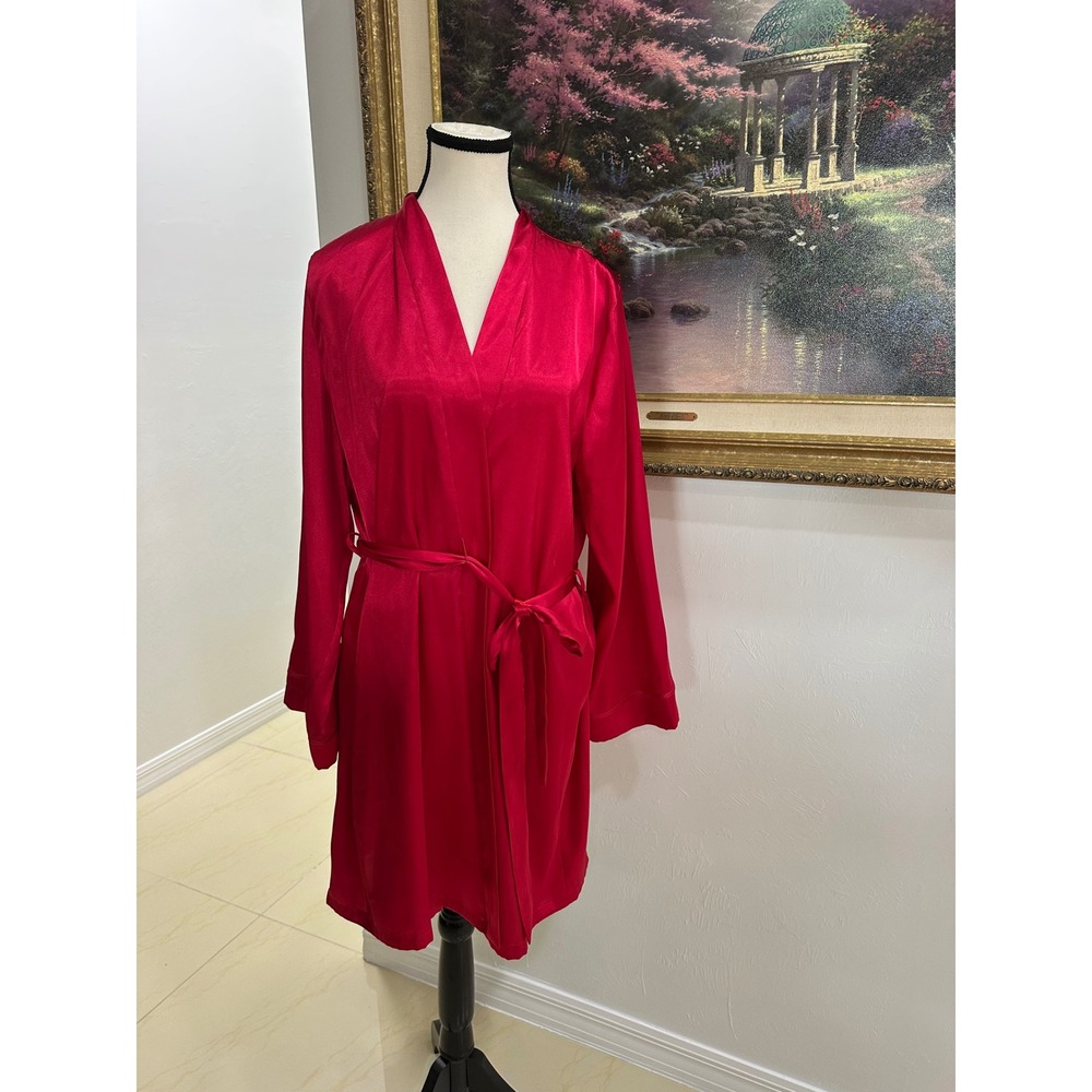 Bay Studio Sleepwear Women Red Satin Wrap Robe Long Sleeve Size L/XL BHC030